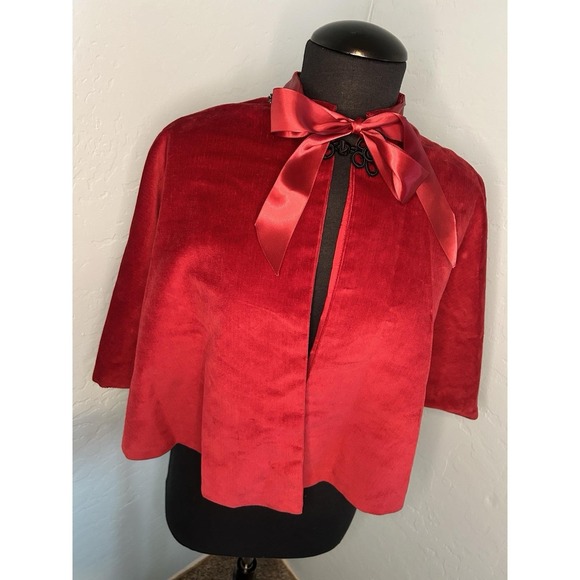 Victorian Style Red Beaded Caplet Womans Edwardian Wear High Quality Vintage